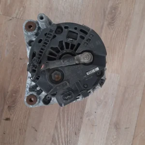 Alternador Audi A4 B5 1.9TDI ref. BOSCH 028 903 031/ 0 124 515 083