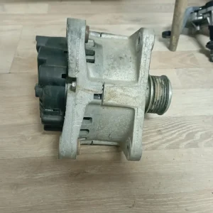 Alternador Dacia SANDERO 1.5DCI ref. VALEO 8200 667 608 A