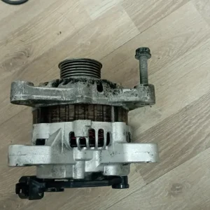 Alternador Peugeot 206 1.4I ref. 9638275880