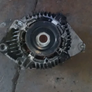 Alternador Renault MEGANE COUPE 1.6I ref. 7700 424503