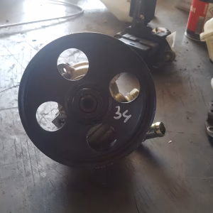 Bomba de dirección Peugeot 406 ref. 9627369380