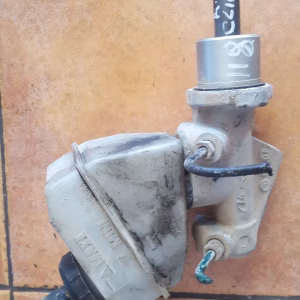 Bomba de frenado Renault CLIO ref. 77 00 417 649