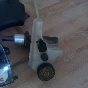 Bomba de frenado Volkswagen GOLF III GTI 2.0I