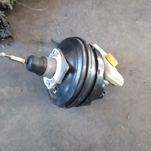 Bomba de frenado Volkswagen PASSAT 1.9TDI ref. 8E0 612 105