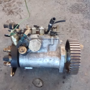 Bomba de inyección Citroen ZX PRESTIGE 1.9D ref. LUCAS R8443B952B/ 644040 LMF