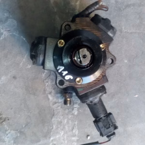 Bomba de inyección Mercedes VITO 110 2.1CDI ref. BOSCH 0 445 010 013/ A611 070 06 01