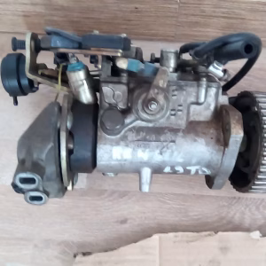 Bomba de inyección Renault 1.9TD 1.9TD ref. LUCAS 436218/R8444B860A