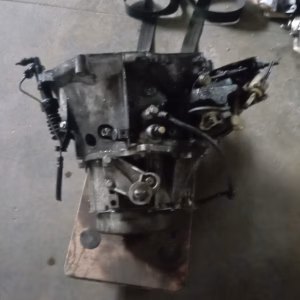 Caja de cambios Citroen C4 1.6HDI ref. 20DM75