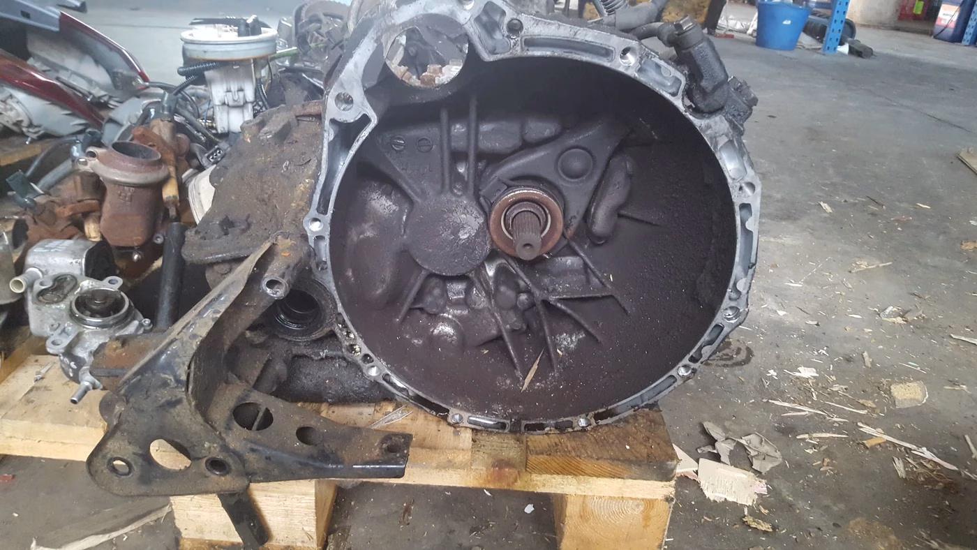 Caja de cambios Nissan ALMERA 2.2 - vista 2