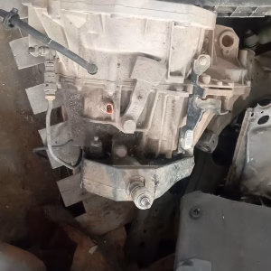 Caja de cambios Renault MASTER 2.5D ref. 8200546204