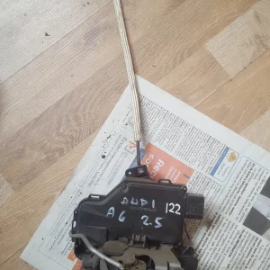 Cerradura Audi A6 2.5TDI delantera derecha ref. 4B1837016B