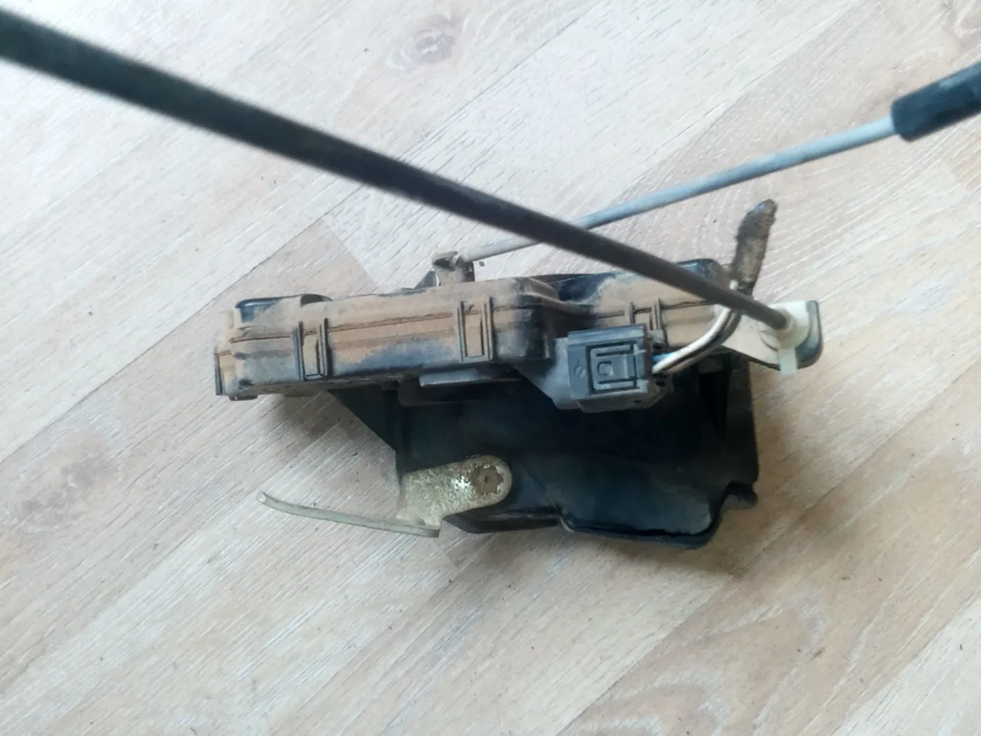 Cerradura Bmw E46 2.0 delantera derecha