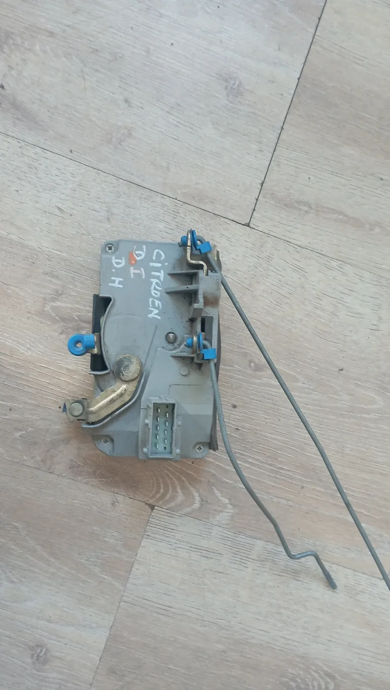Cerradura Citroen XANTIA delantera izquierda