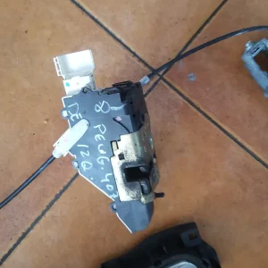 Cerradura Peugeot 407 delantera izquierda ref. 10018 7386