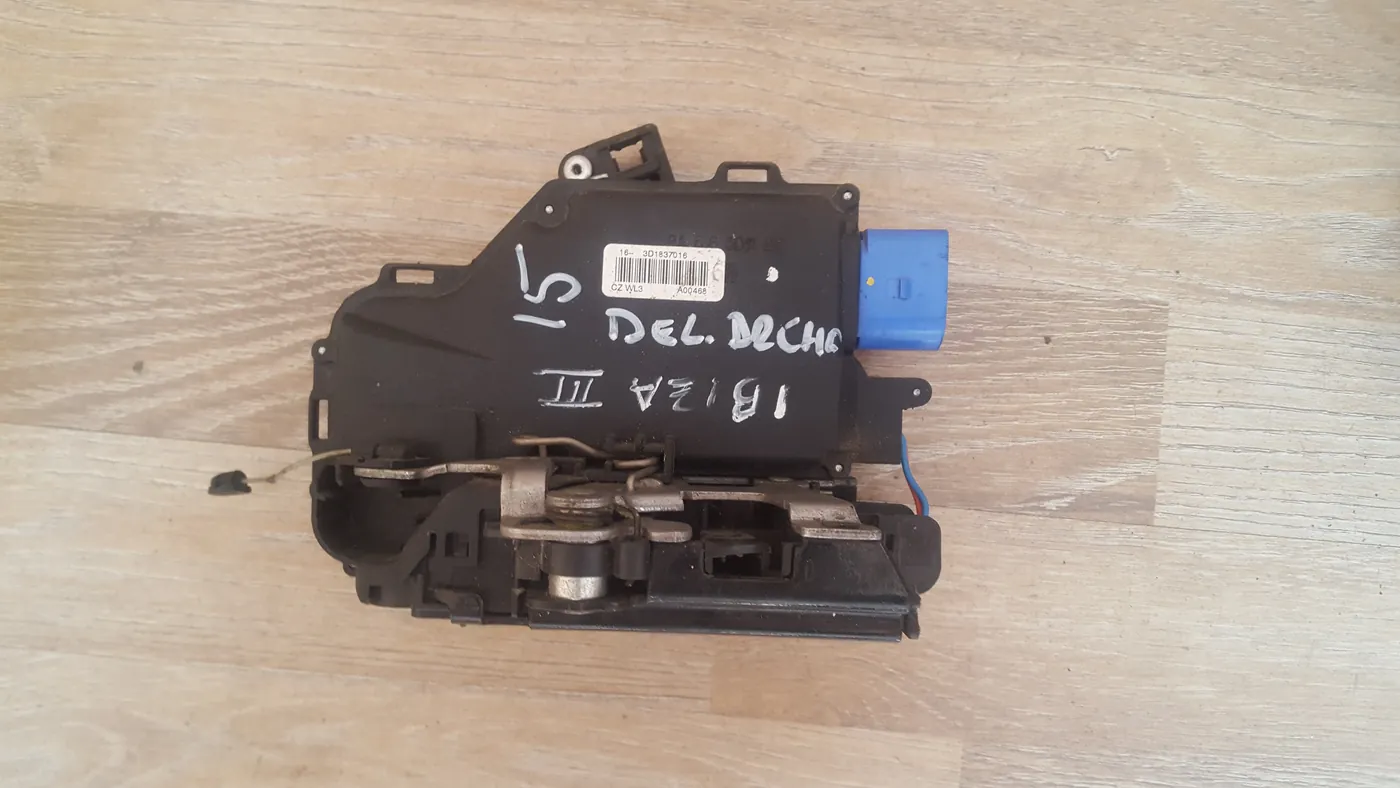 Cerradura Seat IBIZA III delantera derecha ref. 3D1837016