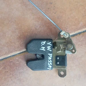 Cerradura Volkswagen PASSAT porton ref. 3B5 827 505