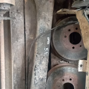 Eje / diferencial Toyota COROLLA 2.0D trasero