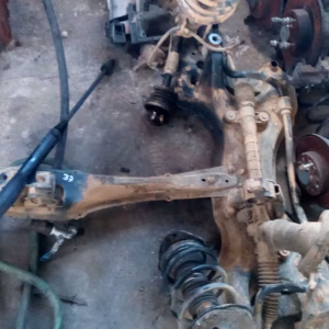 Eje / diferencial Toyota COROLLA delantero