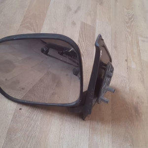 Espejo retrovisor Nissan VANETTE CARGO 2.3 izquierdo ref. E9 010052