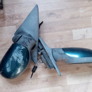 Espejo retrovisor Renault LAGUNA I 2.0I derecho