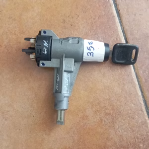 Llavín / conmutador Audi 80 ref. 893 905 851 D