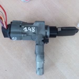 Llavín / conmutador Mercedes C250 2.5TD ref. 202.0 YMOS