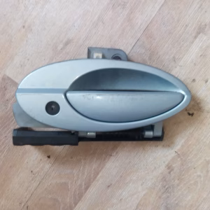 Maneta / manilla Citroen C5 2.0I delantera izquierda ref. 9638398380