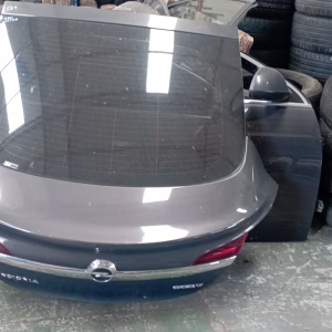 Puerta Opel INSIGNIA 2.0CDTI porton